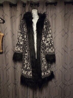 Talisman Black White Beaded Rhinestone Applique Faux Fur Trim Jacket Coat L